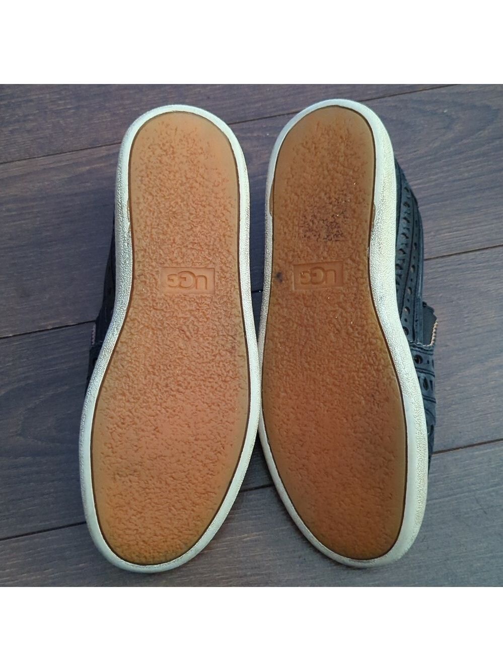 UGG - Women's Cas Perf Slip On Sneaker - BLACK - 6 - Picture 9 of 9